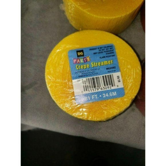 Coceca 16 Rolls Crepe Paper Streamers in 4 Colors - Picture 9 of 9